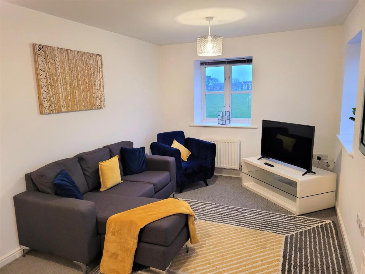 Catchpole Stays Abbey Field Apartment- A Lovely 2 Bed Apartment With Field Views Near Colchester Town Centre Dış mekan fotoğraf
